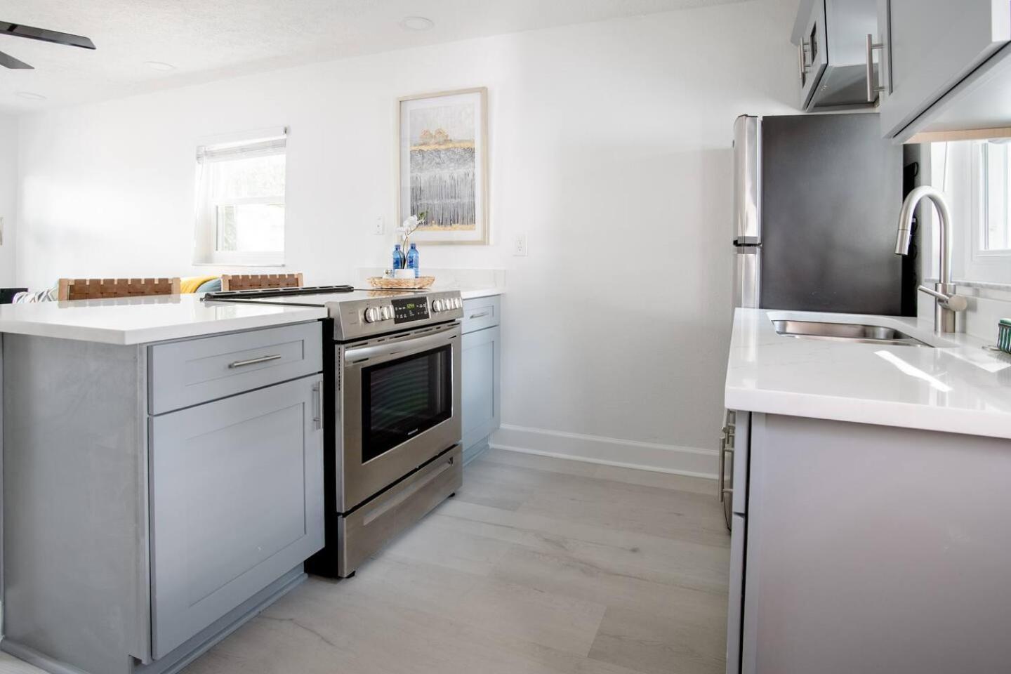 Walk Everywhere! 1-Bedroom Gem In Downtown Hub New Port Richey Dış mekan fotoğraf