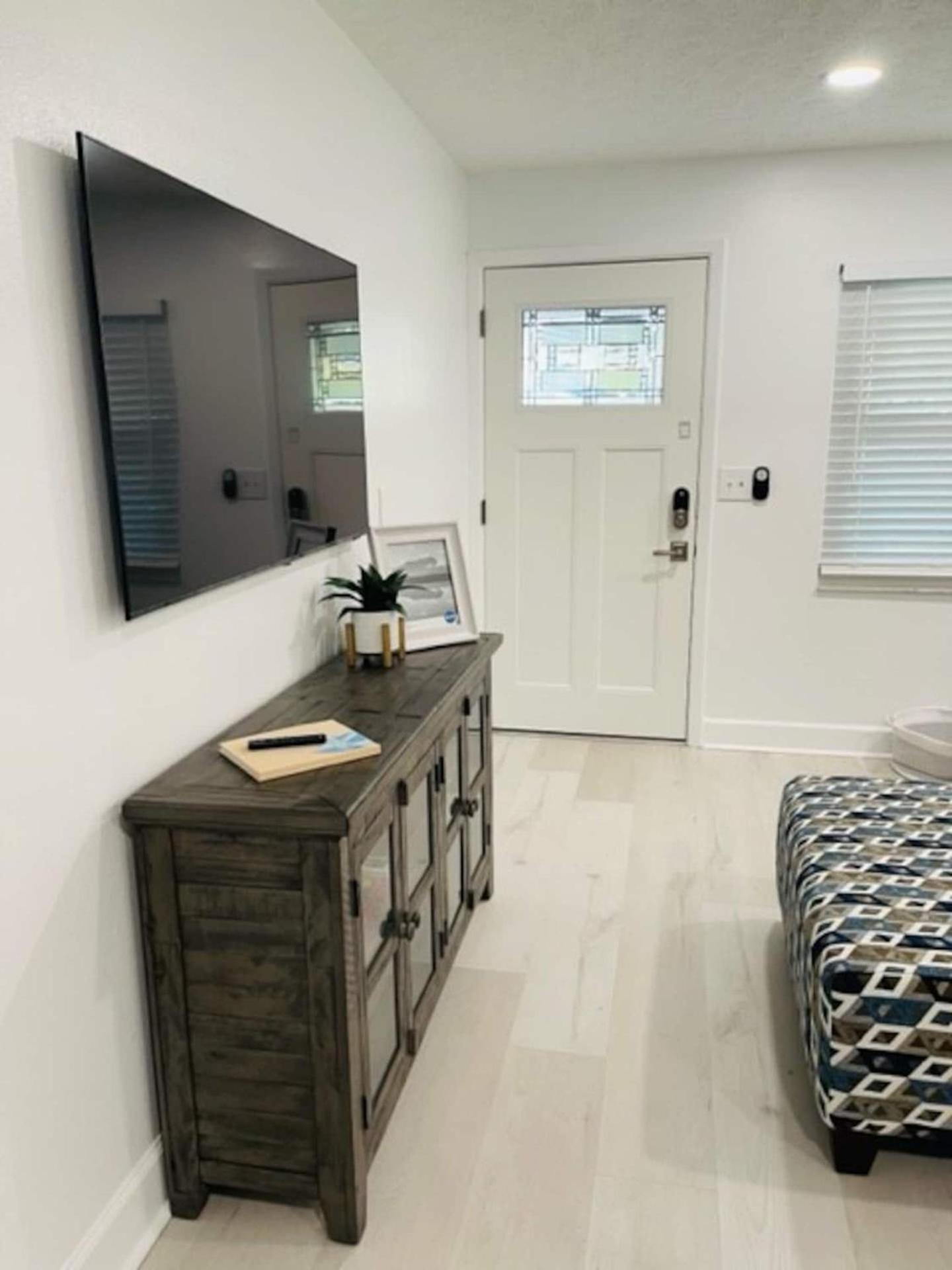 Walk Everywhere! 1-Bedroom Gem In Downtown Hub New Port Richey Dış mekan fotoğraf
