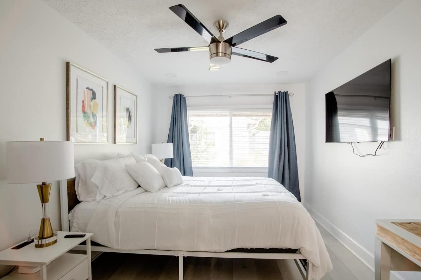 Walk Everywhere! 1-Bedroom Gem In Downtown Hub New Port Richey Dış mekan fotoğraf