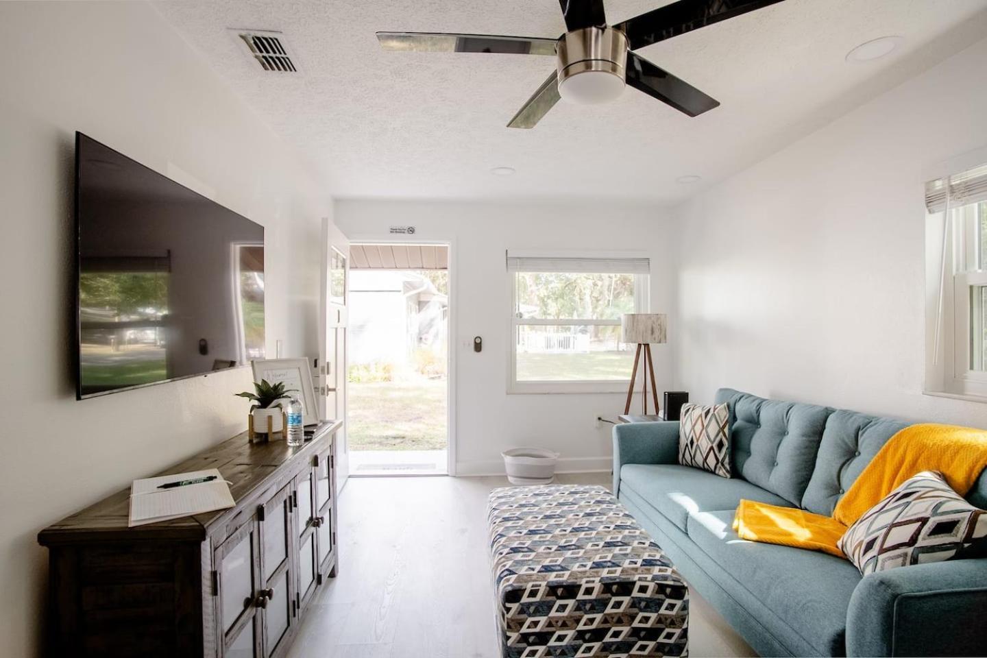 Walk Everywhere! 1-Bedroom Gem In Downtown Hub New Port Richey Dış mekan fotoğraf
